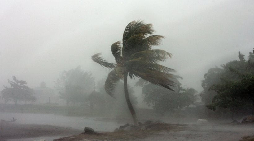 Δραματική έκκληση στους κατοίκους των παραλιακών περιοχών της Φλόριντα: «Φύγετε μακρυά από τη θάλασσα!»